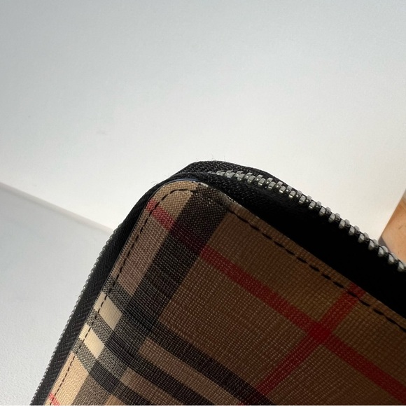 Burberry Elmore Vintage Check Plaid Wallet Authentic - Picture 14 of 16